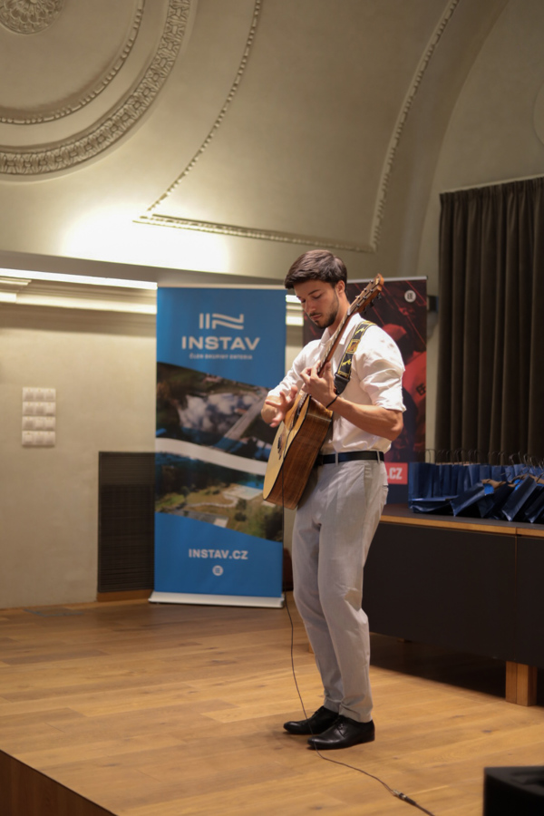 Noví prváci, nové začátky a my u toho!